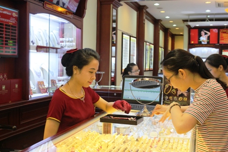 Doanh nghiệp vàng đề nghị loại bỏ hàng loạt giấy phép con